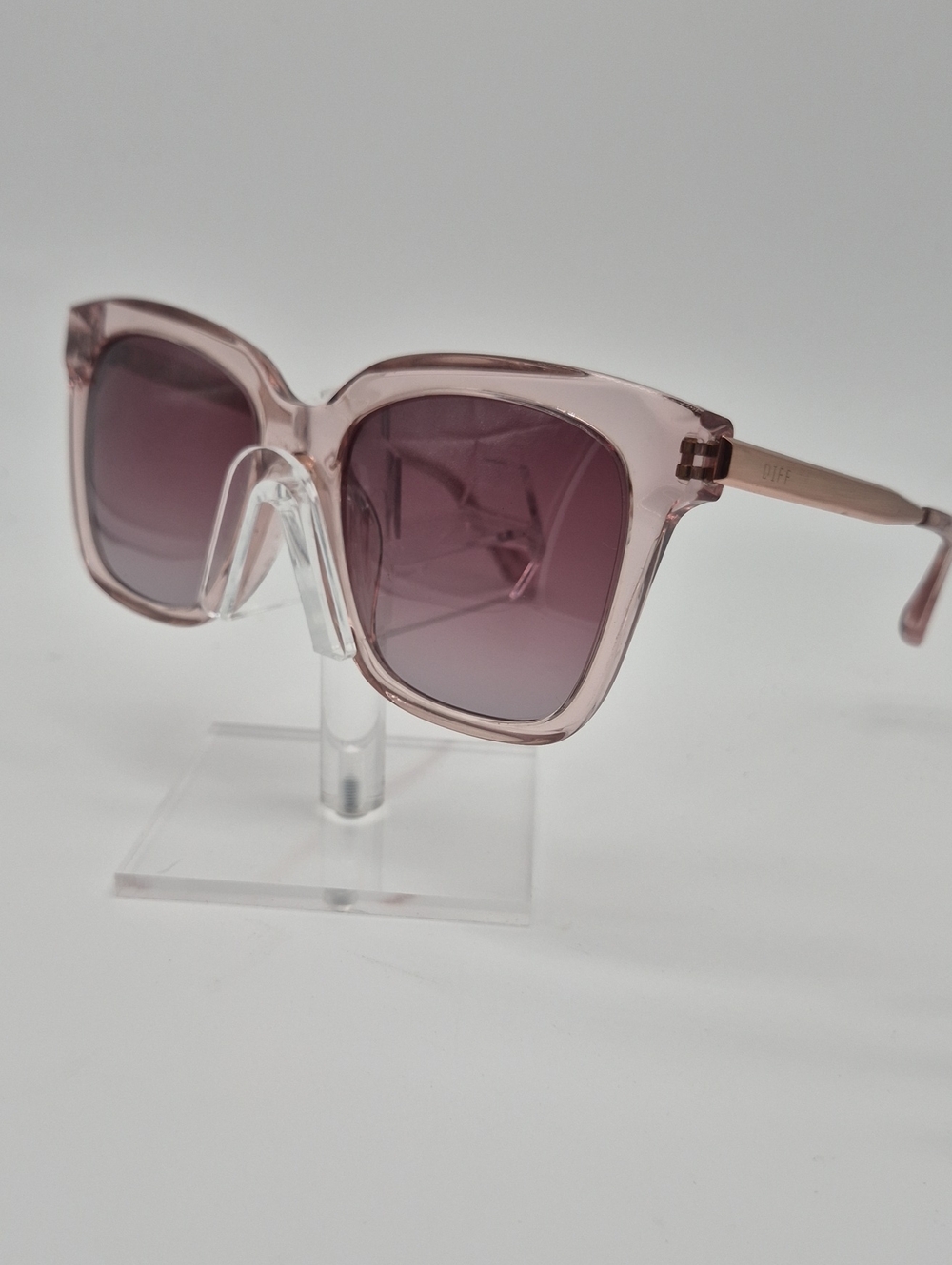 DIFF Eyewear "Bella" Sunglasses Pink/Gold